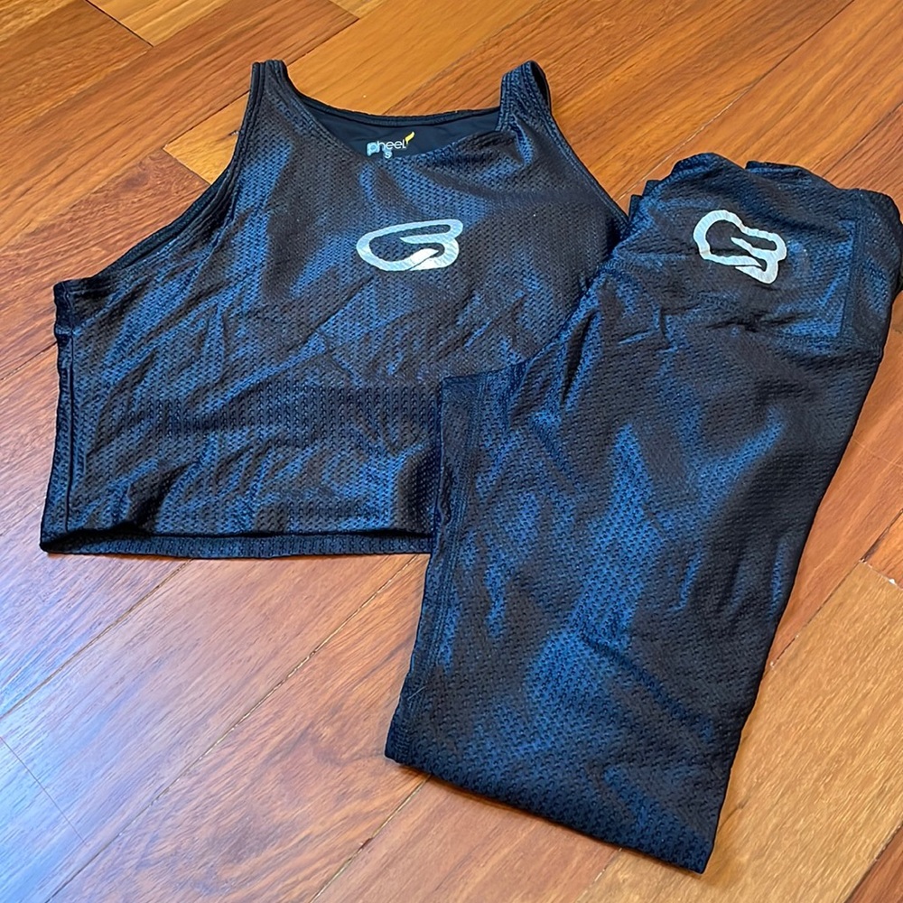 CYCLEBAR branded Pheel set.